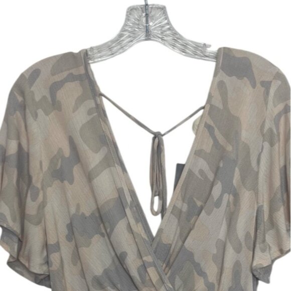 Lazy Sundays Surplice Cam-Oh Top Womens Large Pink New Camo - Picture 3 of 8